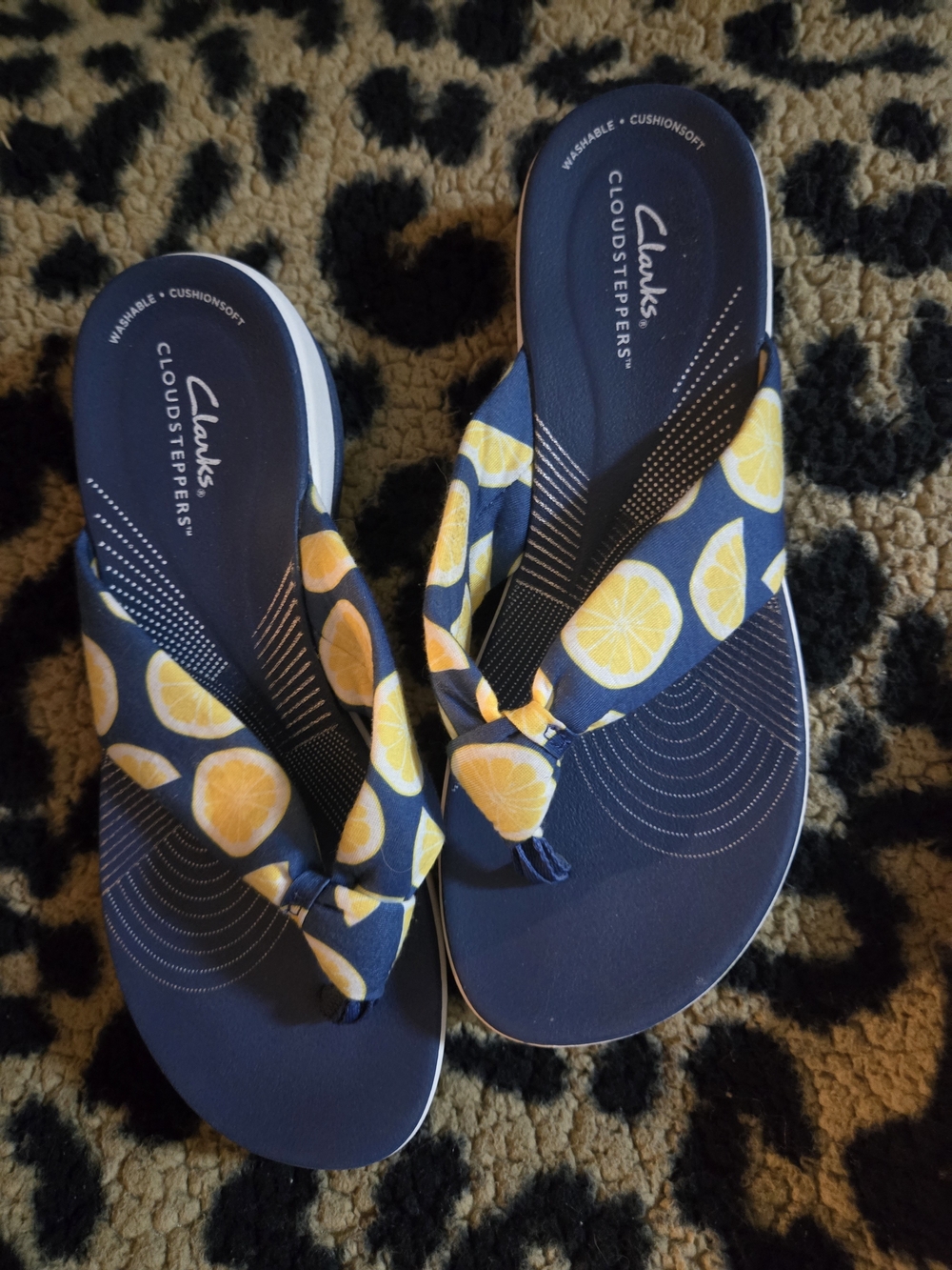 Clarks Cloudsteppers Navy and Yellow Lemon Print Flip Flop Sandals